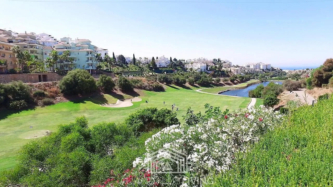 Frontline Golf Apartment In Riviera Del Sol With Interior And Exterior Pools And Tennis Court! Malaga