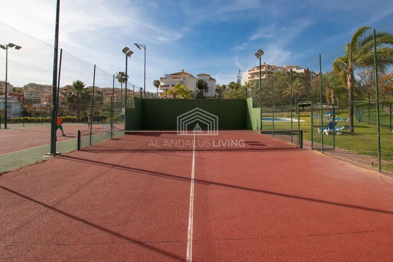 Frontline Golf Apartment In Riviera Del Sol With Interior And Exterior Pools And Tennis Court! Malaga Spain